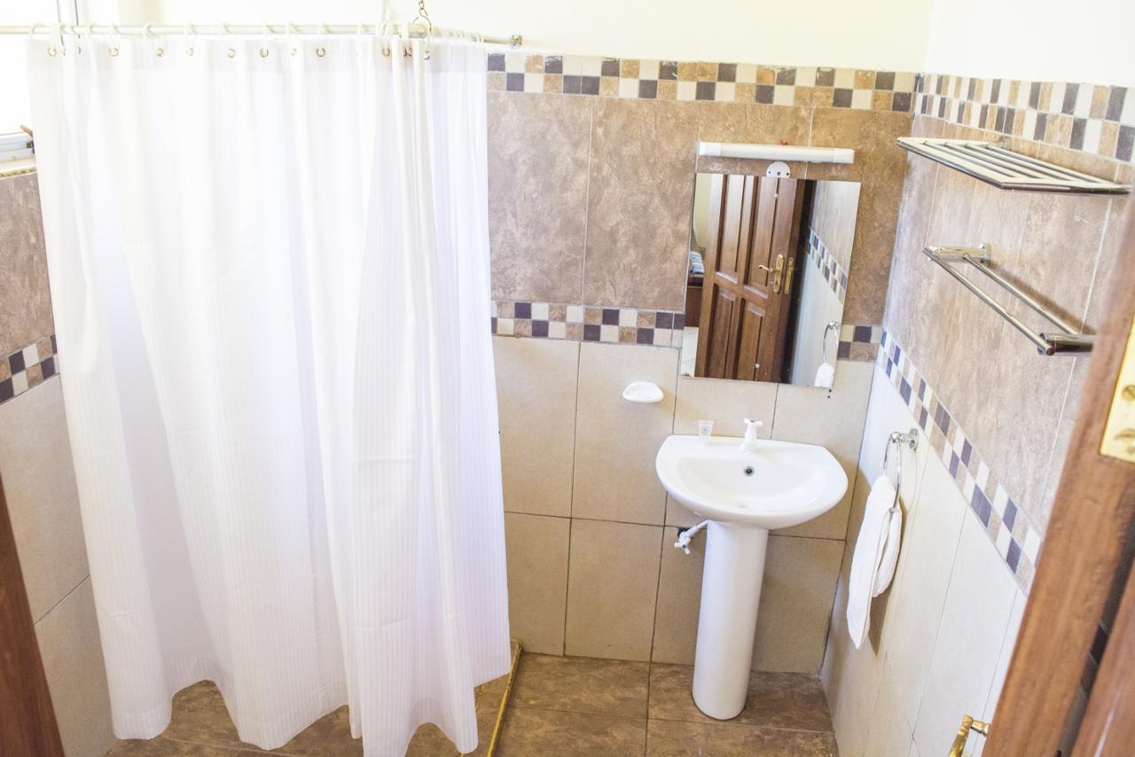 Pawenzi Serviced Apartments Mombasa Esterno foto