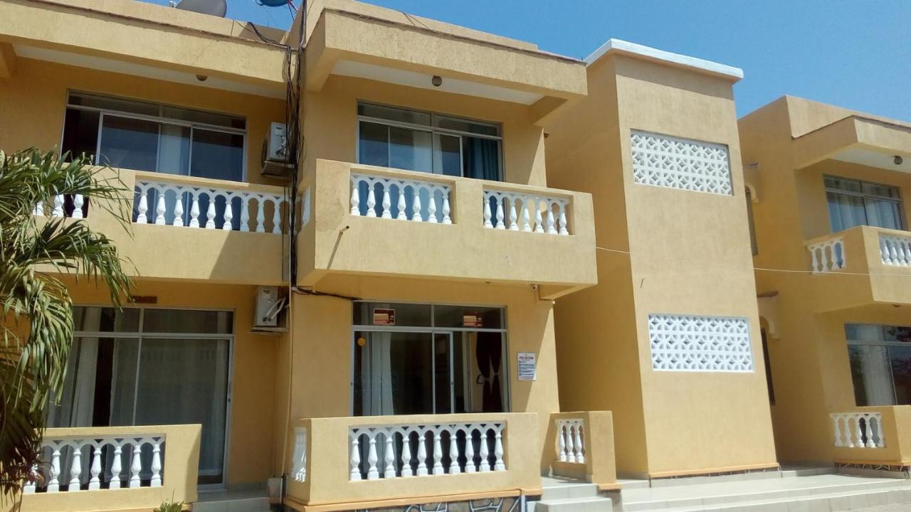 Pawenzi Serviced Apartments Mombasa Esterno foto