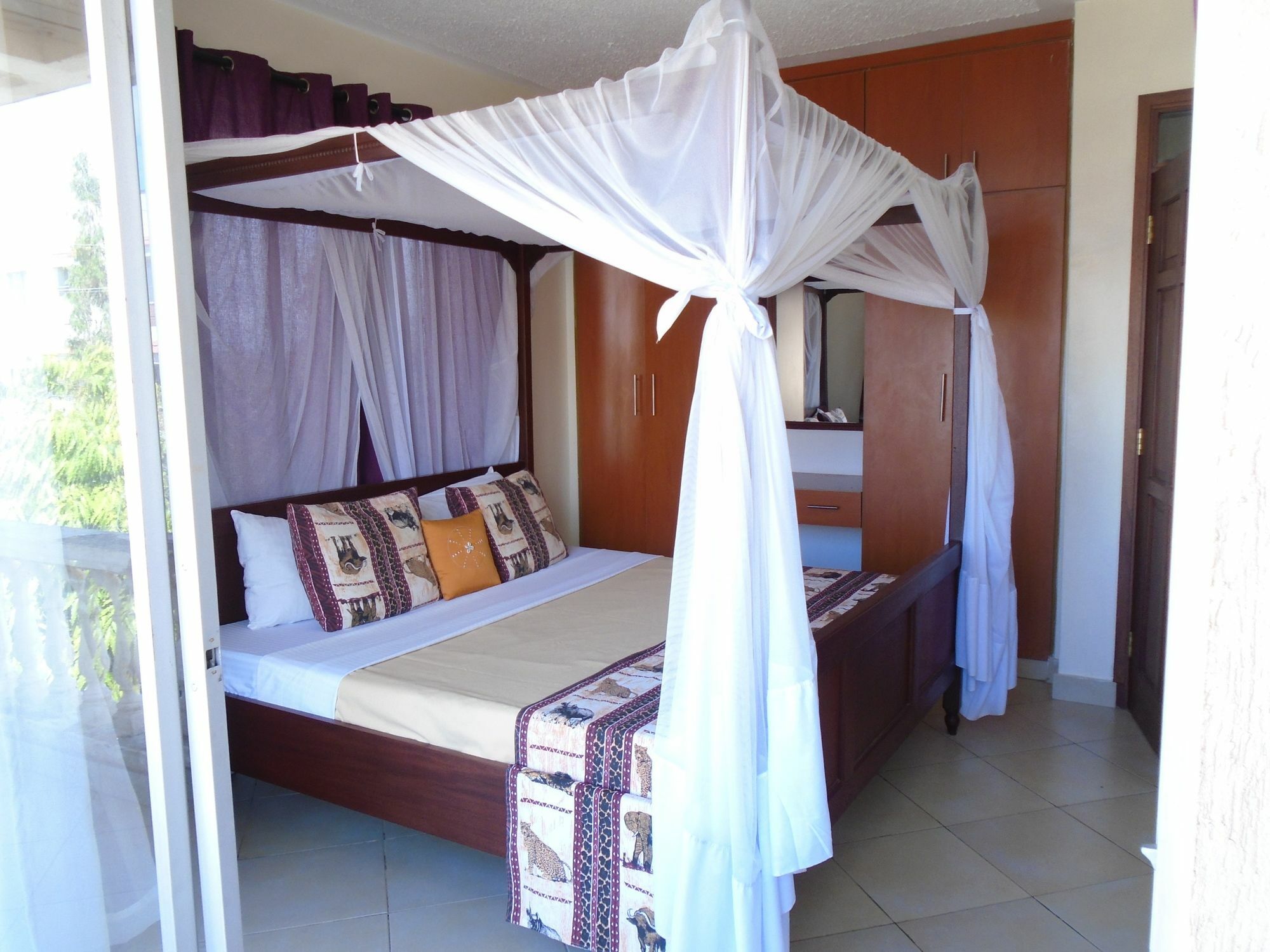 Pawenzi Serviced Apartments Mombasa Esterno foto